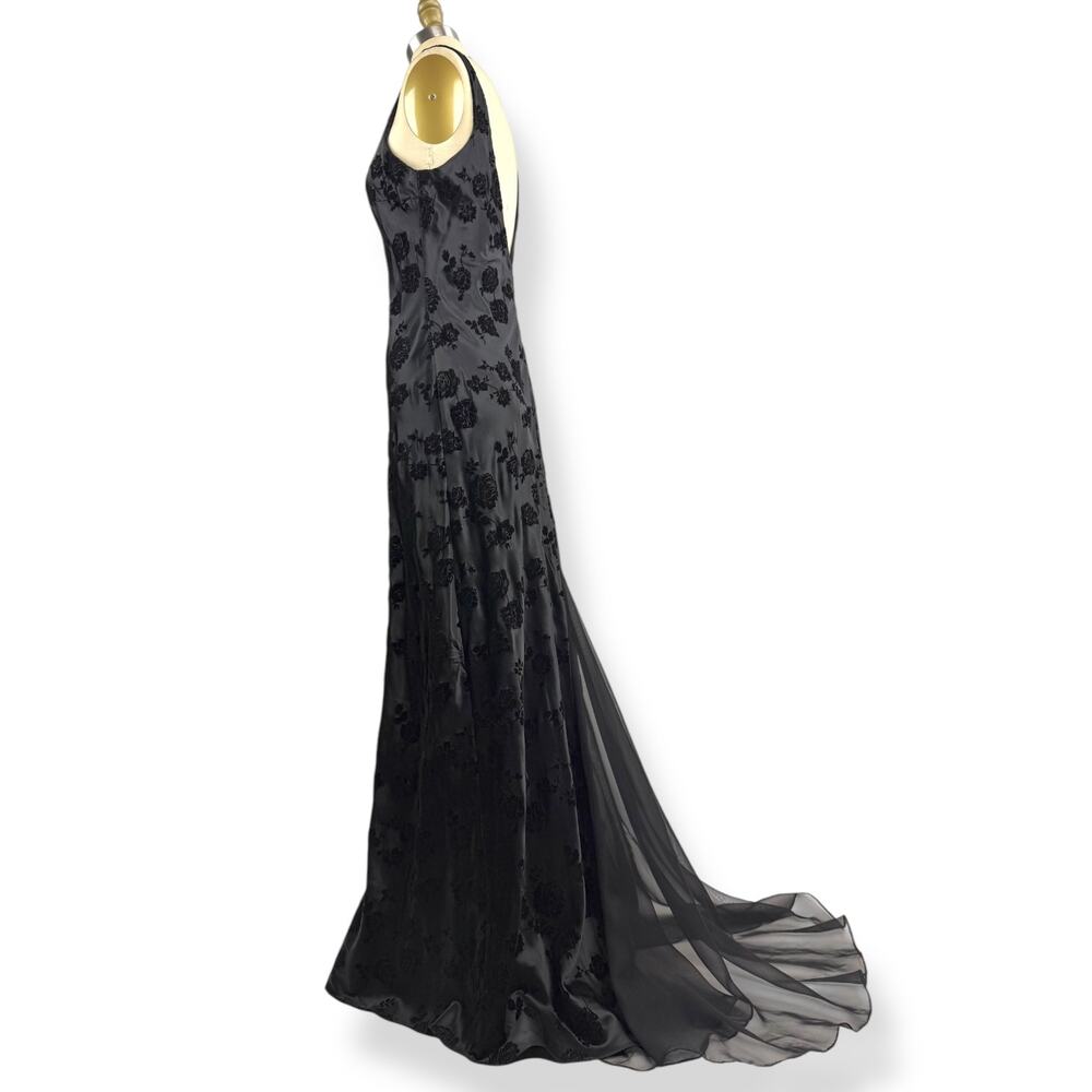 90's Morticia Addams black velvet rose deep v-back gown with train by NIKI LIVAS - Picture 5 of 16